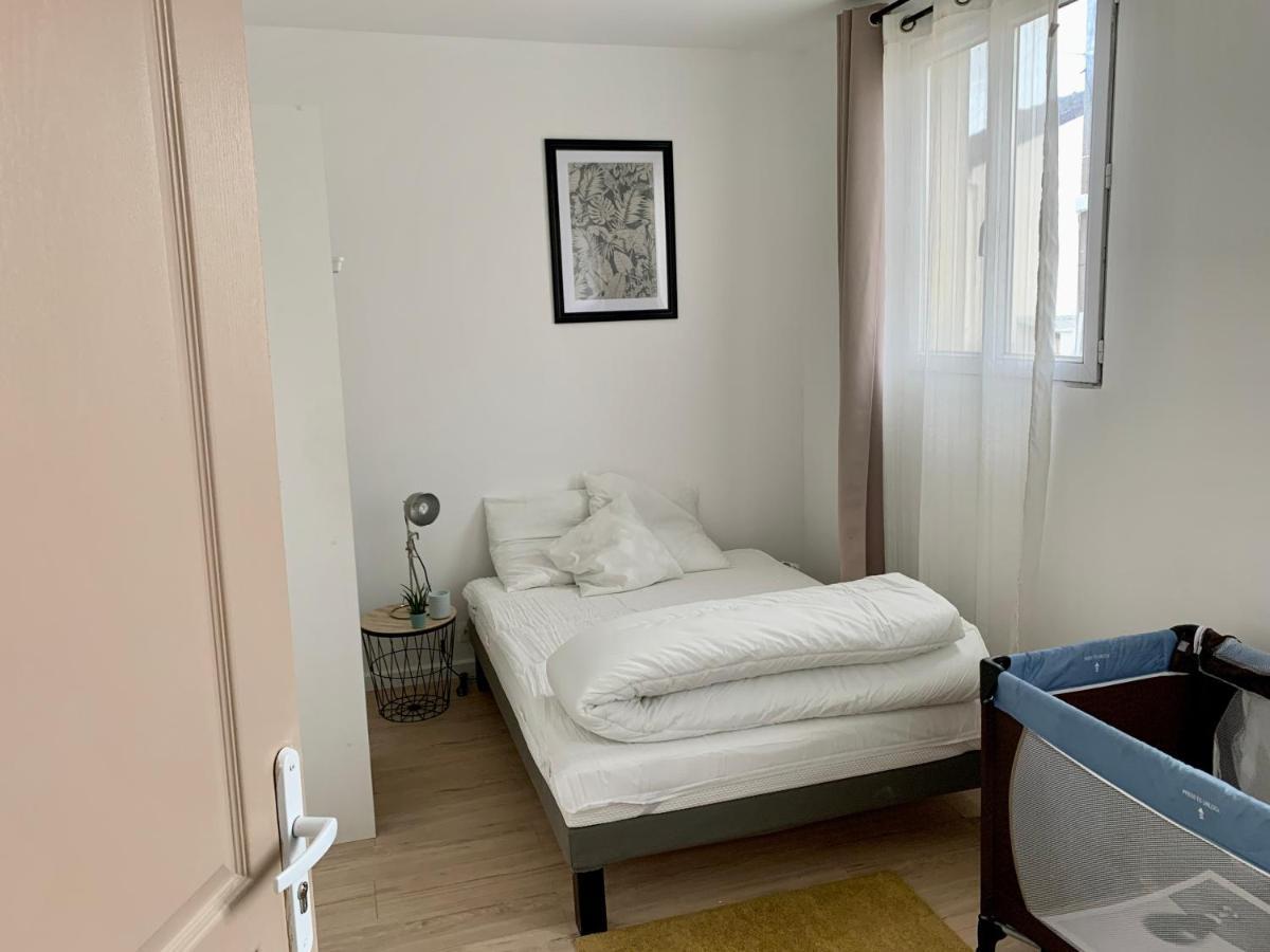 Agreable Maison Avec Parking Gratuit Sur Place. Saint-Denis  Exterior foto